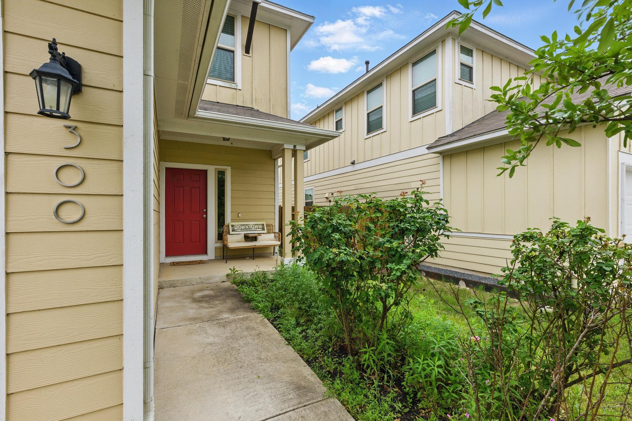 300 Wapiti Rd, Buda, TX 78610