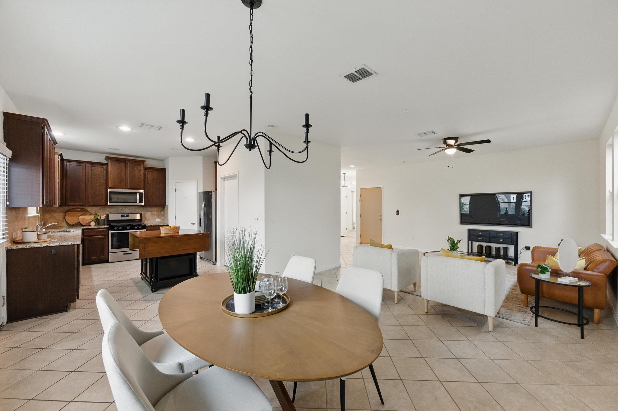 300 Wapiti Rd, Buda, TX 78610