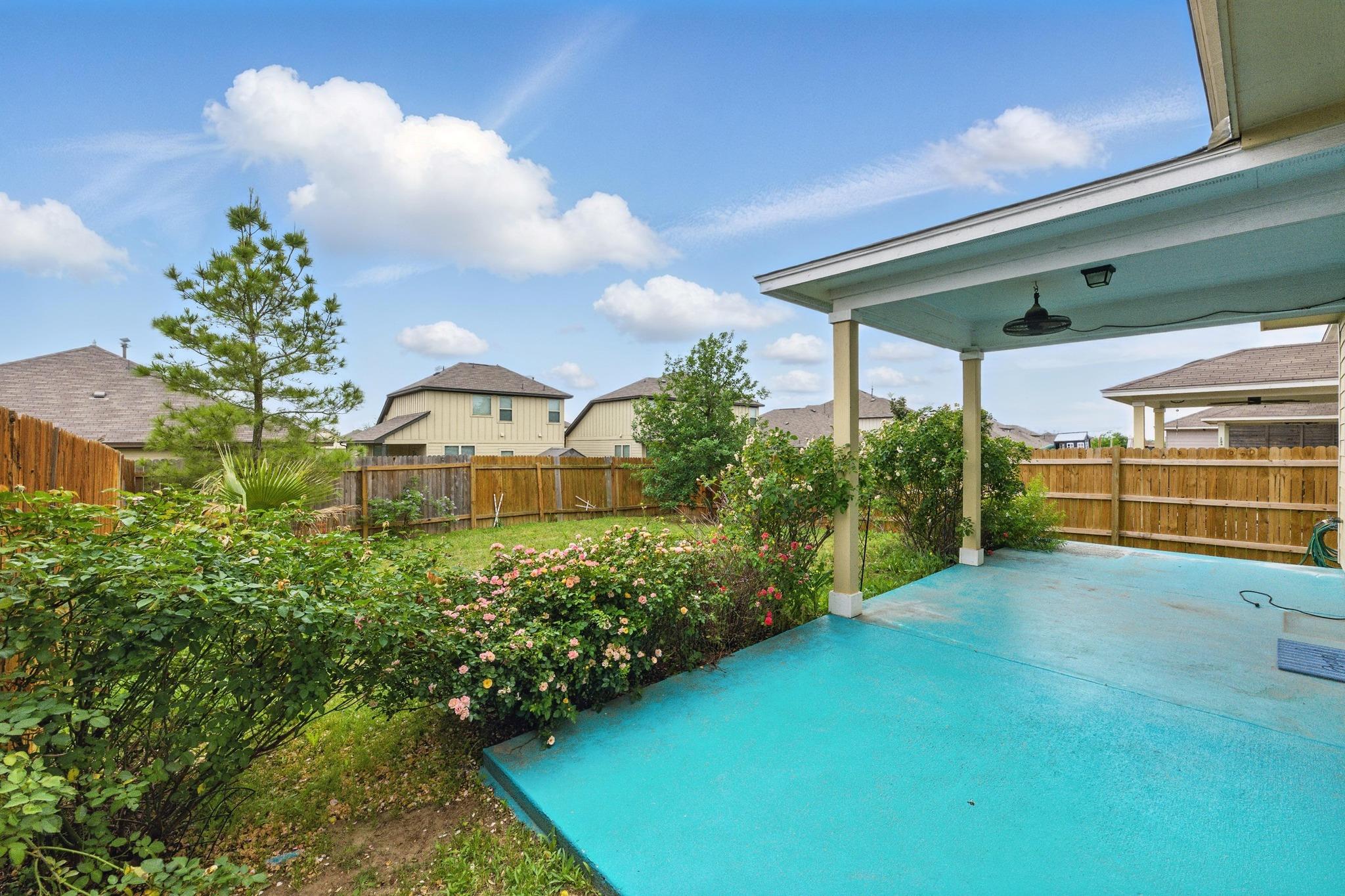 300 Wapiti Rd, Buda, TX 78610