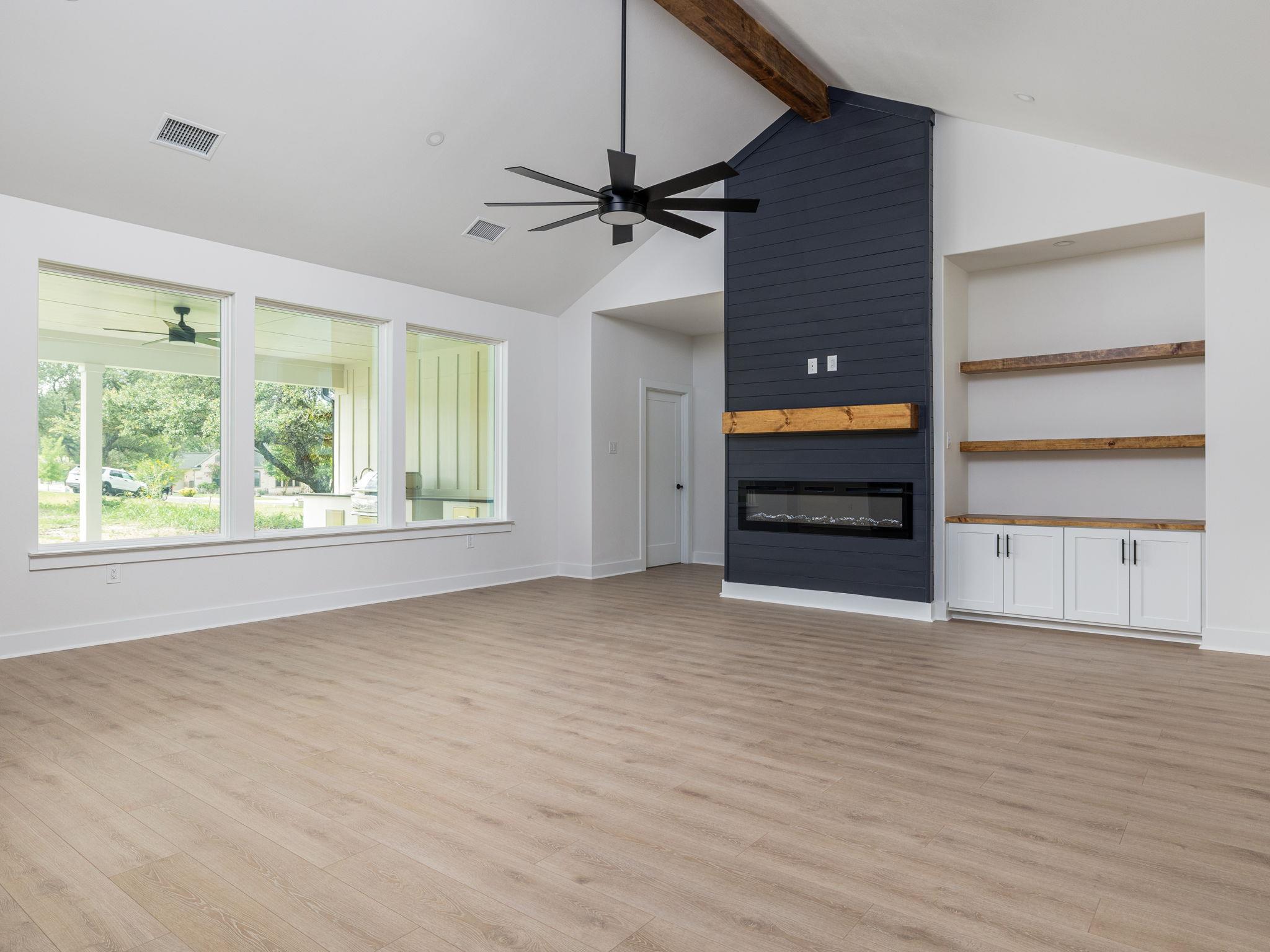 811 County Road 200, Burnet, TX 78611