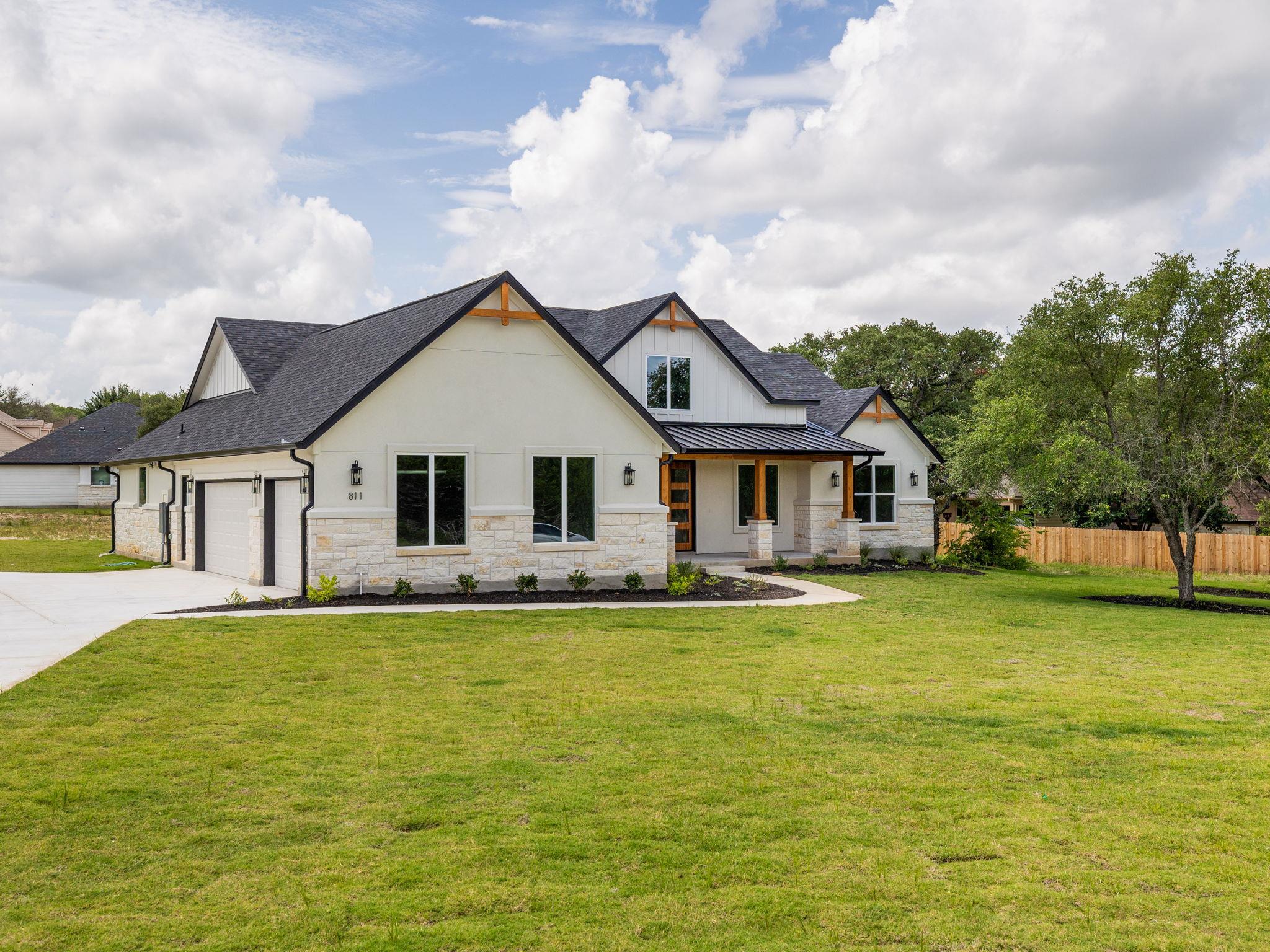 811 County Road 200, Burnet, TX 78611