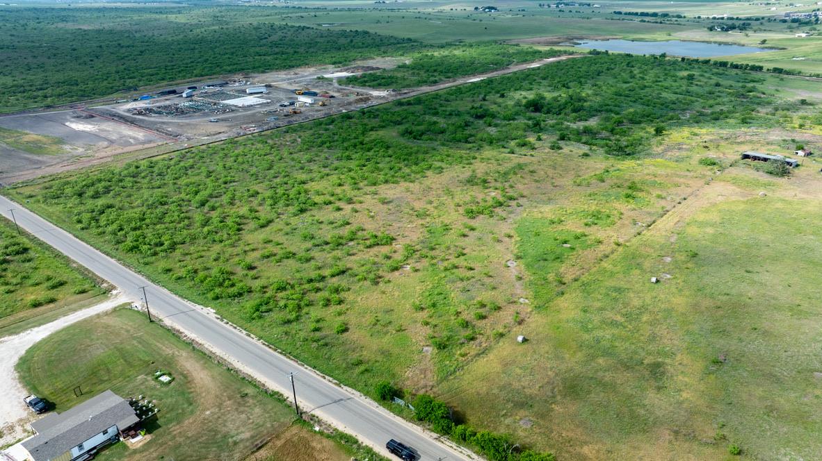 104 CR 460, Coupland, TX 78615