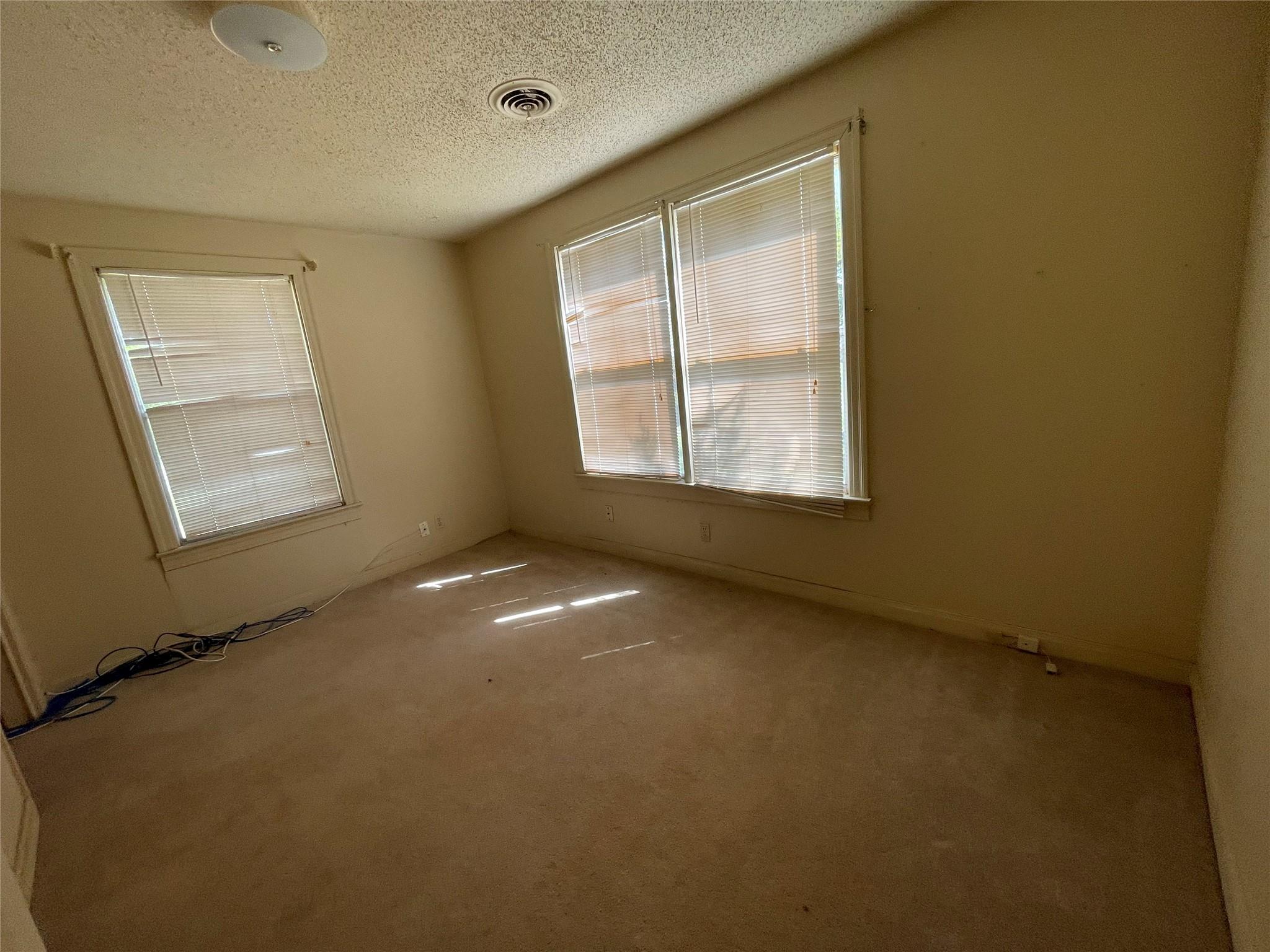 425 W Vaughan St, Bertram, TX 78605