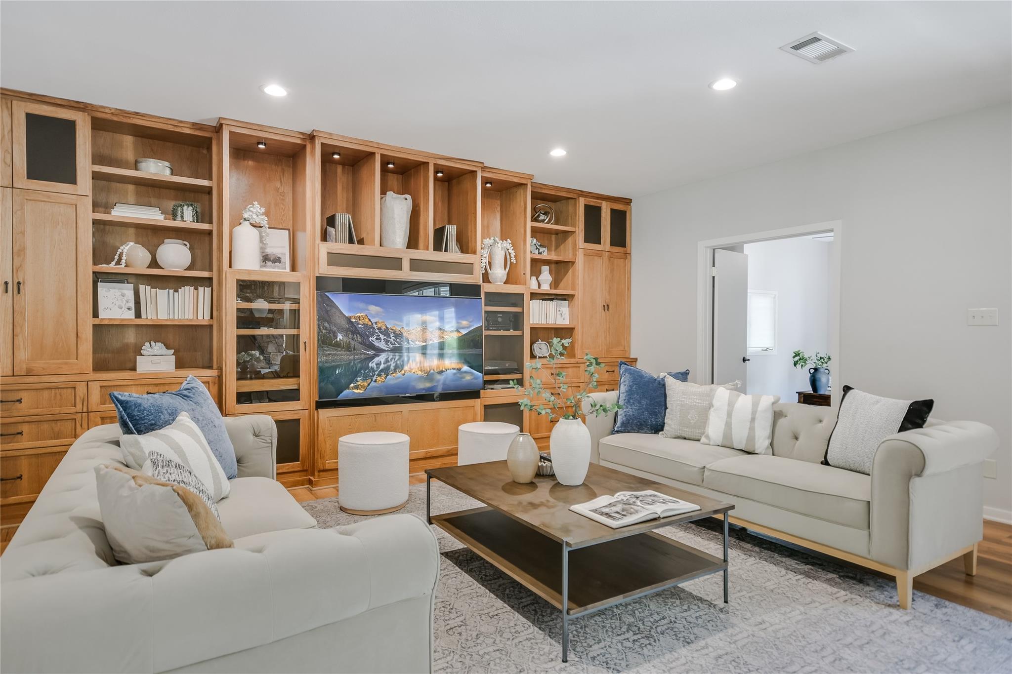 2305 Manana St, Austin, TX 78730