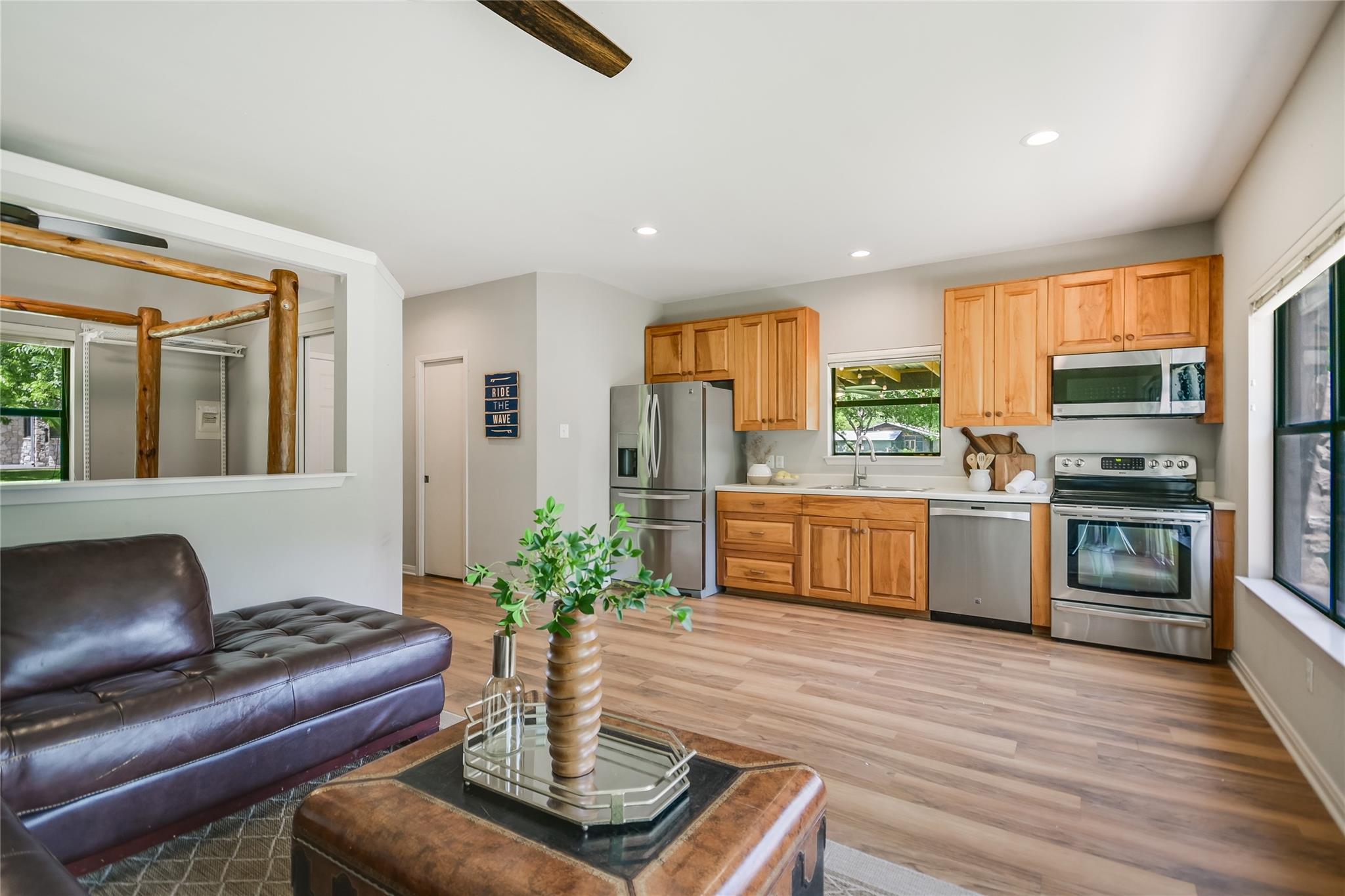 2305 Manana St, Austin, TX 78730