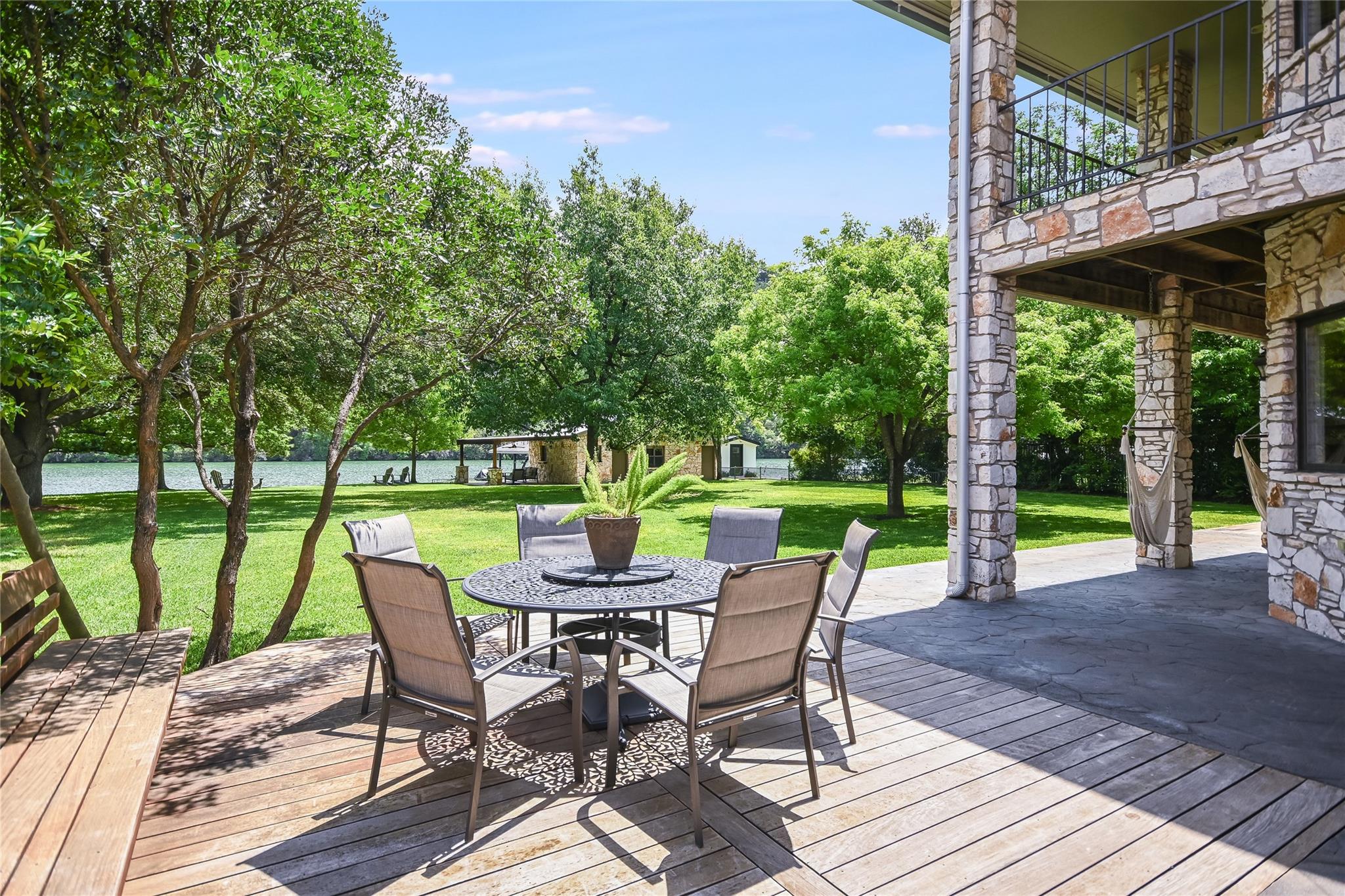 2305 Manana St, Austin, TX 78730