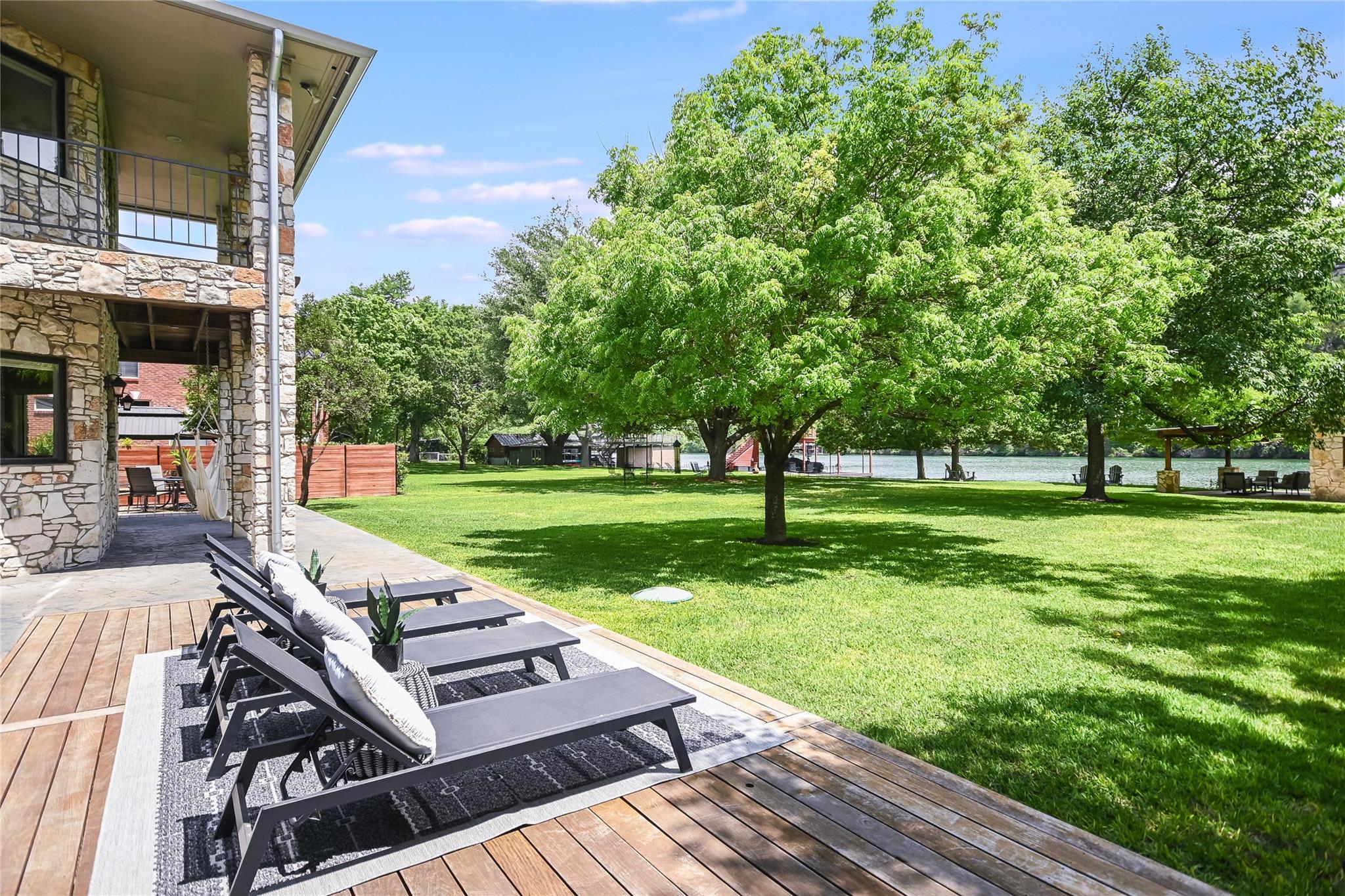 2305 Manana St, Austin, TX 78730