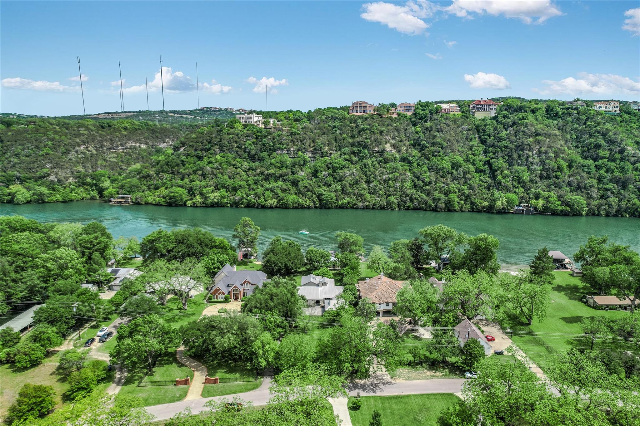 2305 Manana St, Austin, TX 78730