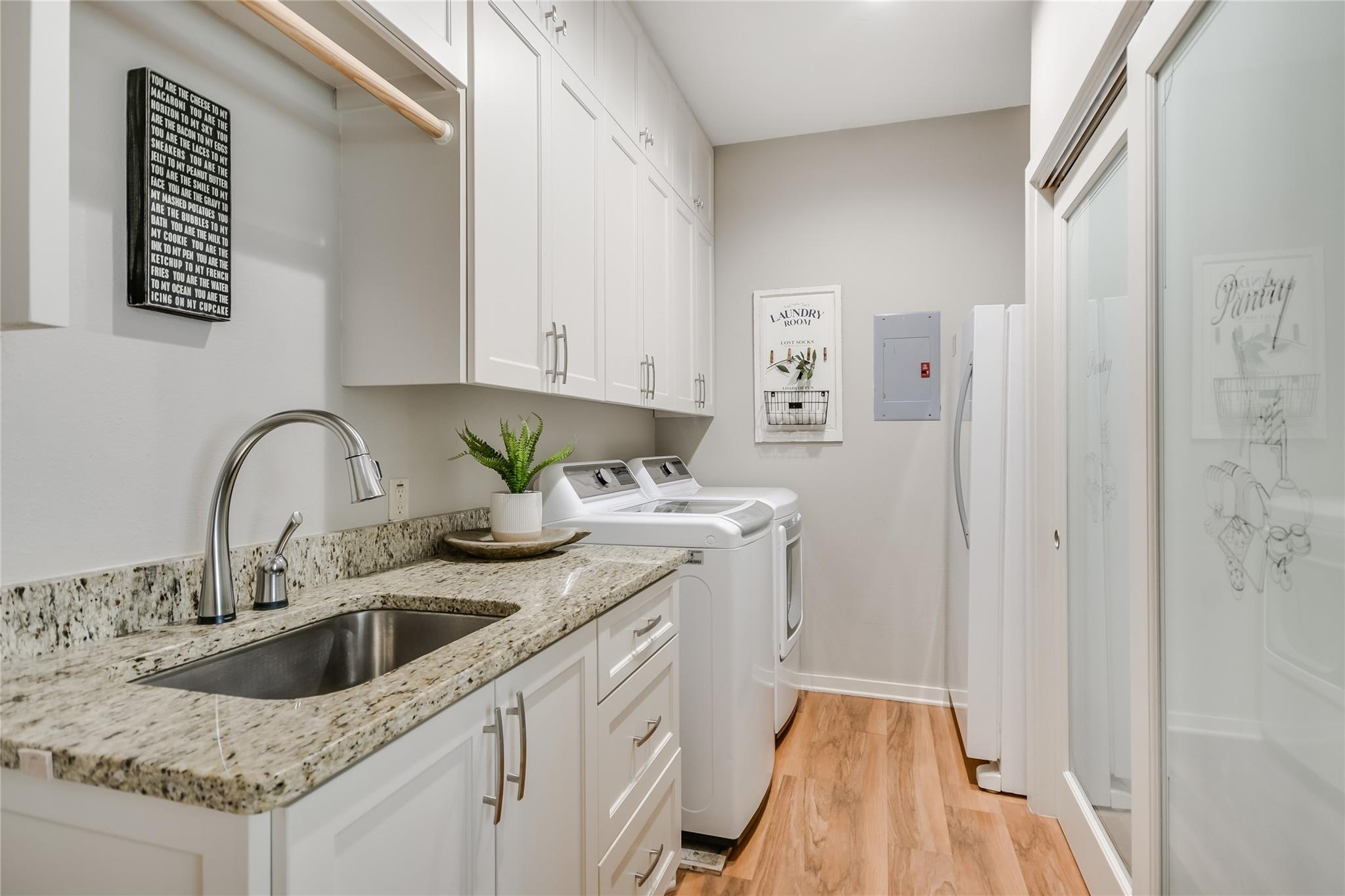 2305 Manana St, Austin, TX 78730