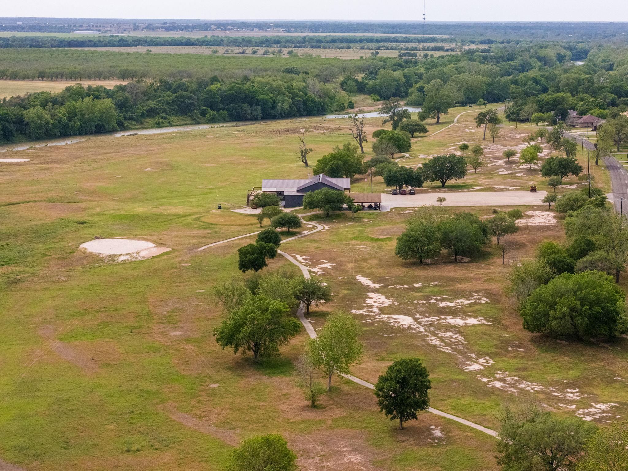 111 Hauula Ct, Bastrop, TX 78602