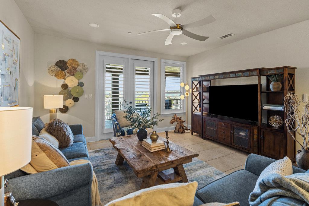 96 Island Dr # 43, Horseshoe Bay, TX 78657
