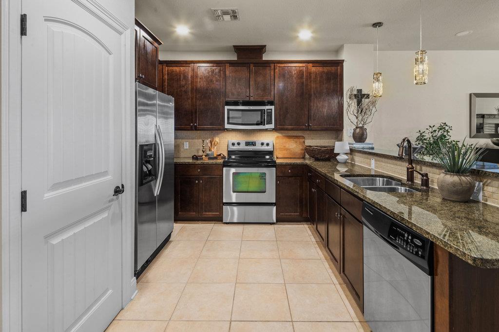 96 Island Dr # 43, Horseshoe Bay, TX 78657