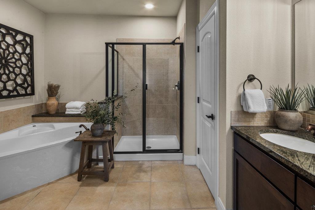 96 Island Dr # 43, Horseshoe Bay, TX 78657