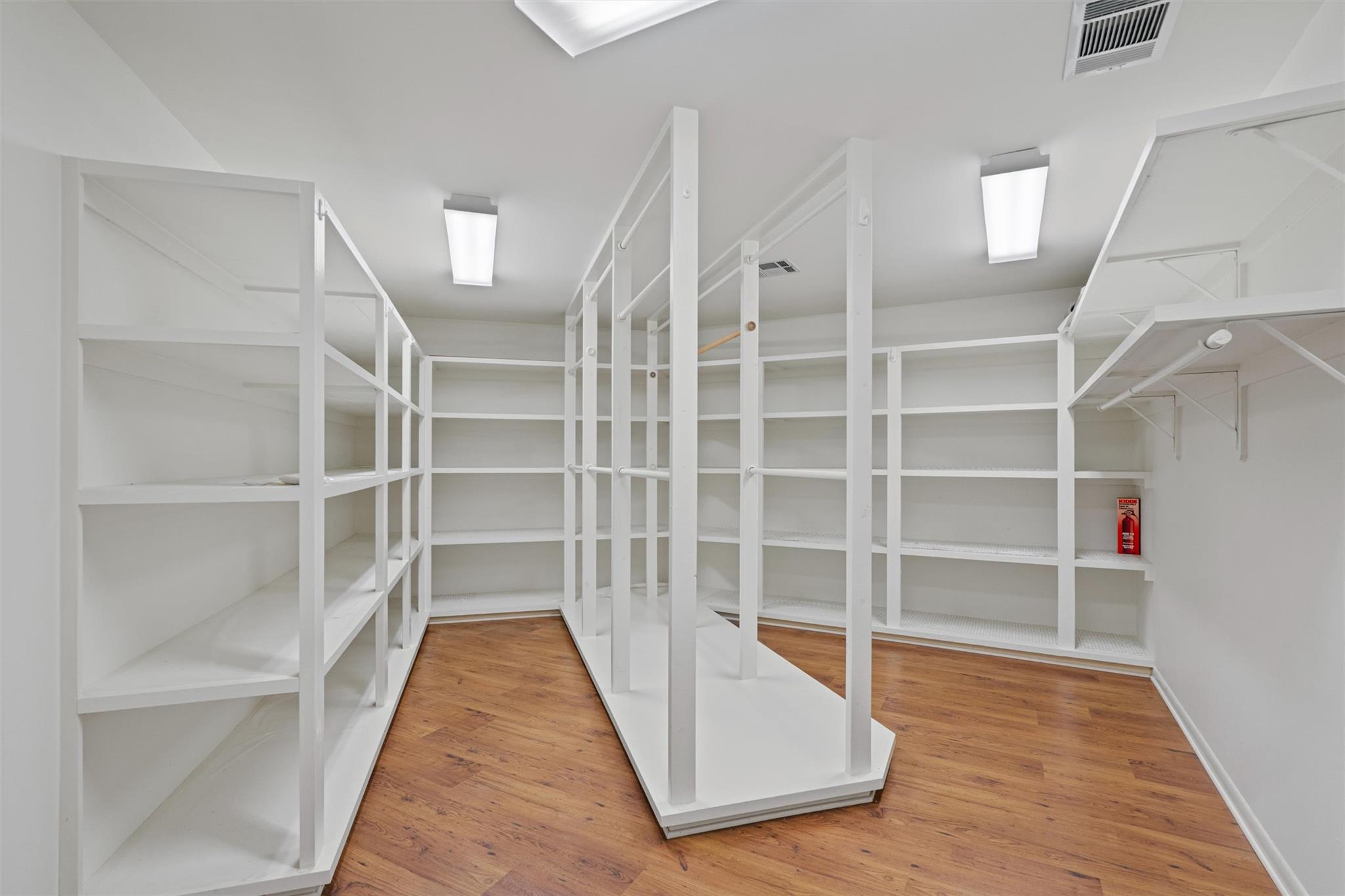 4602 Laurel Canyon Dr, Austin, TX 78731