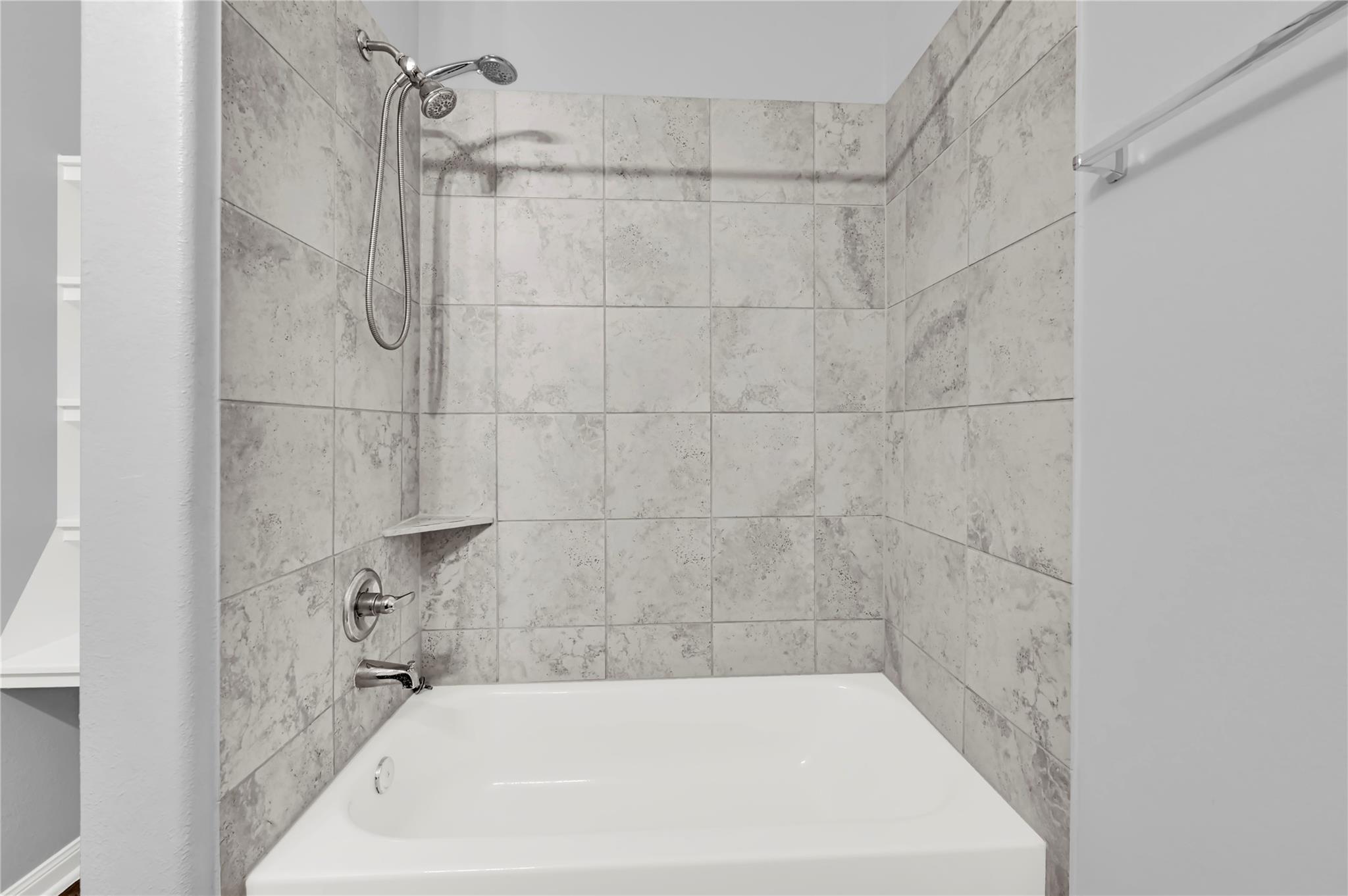 2509 Holly Laurel Mnr, Conroe, TX 77304