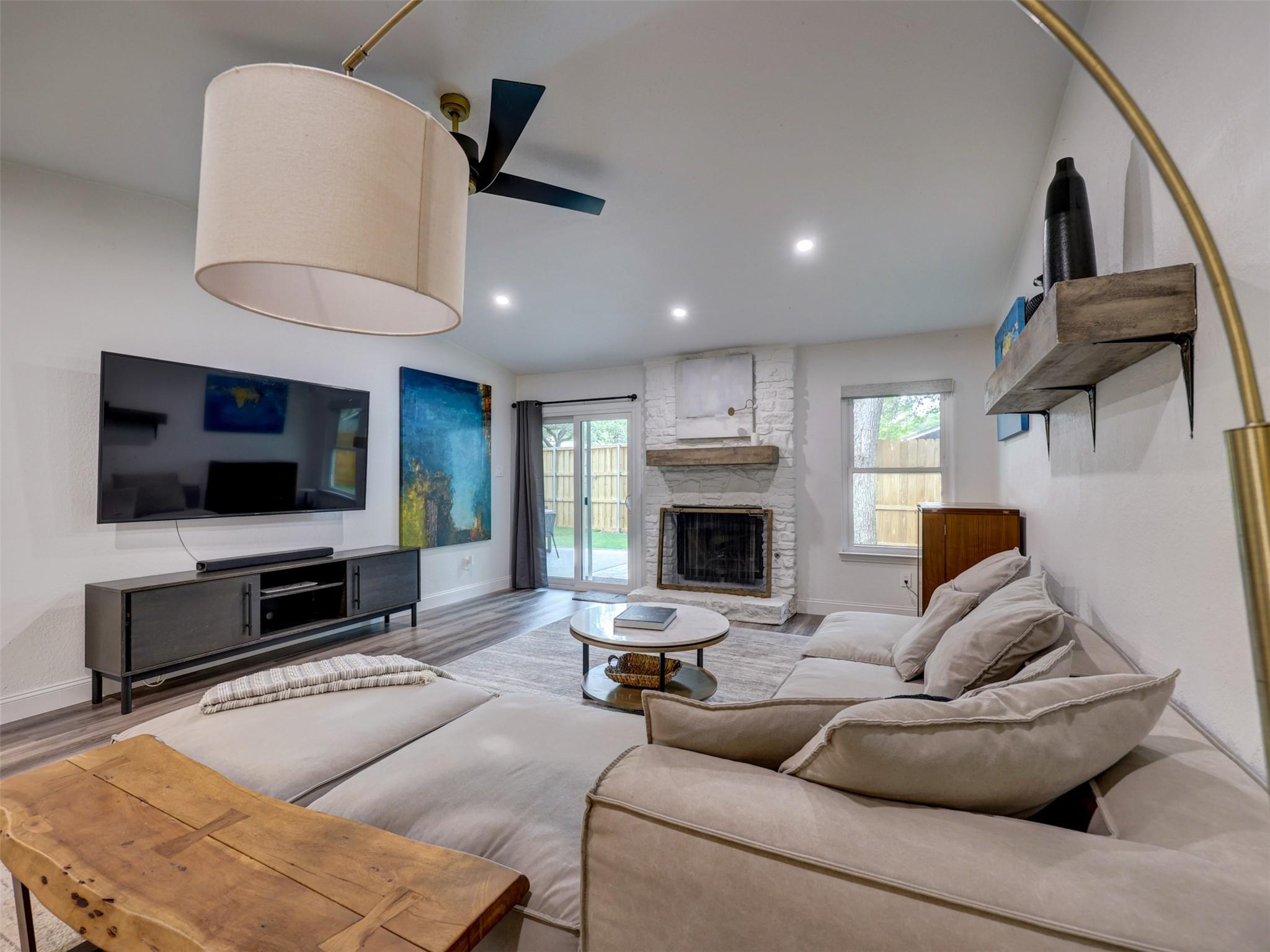 3709 Harpers Ferry Ln, Austin, TX 78749