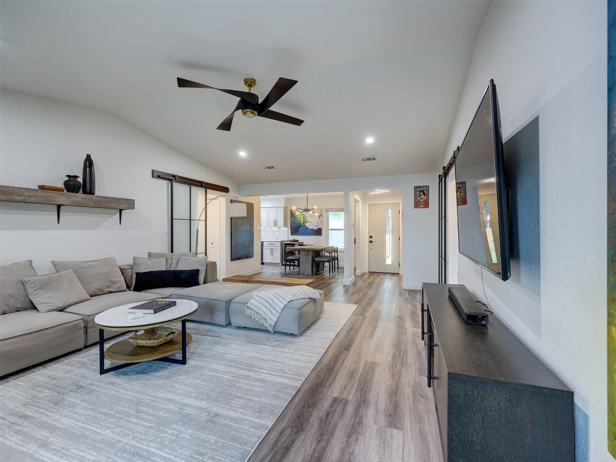 3709 Harpers Ferry Ln, Austin, TX 78749