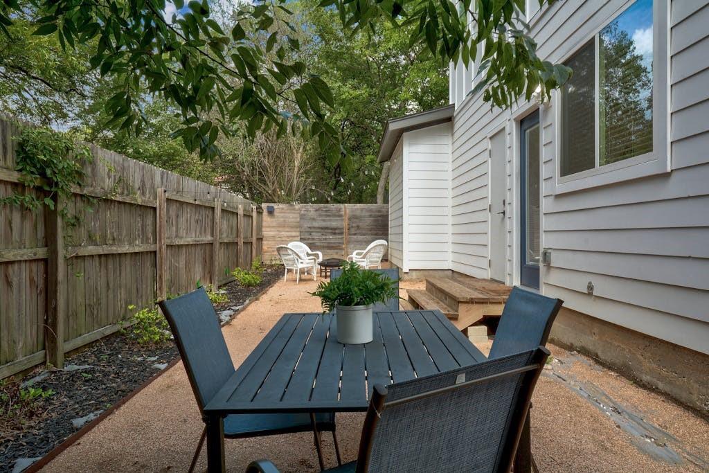 413 W ODELL St # 2, Austin, TX 78752