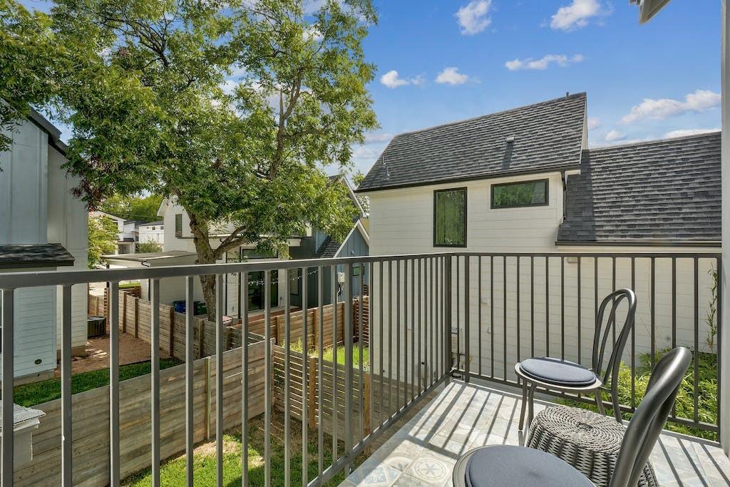 413 W ODELL St # 2, Austin, TX 78752