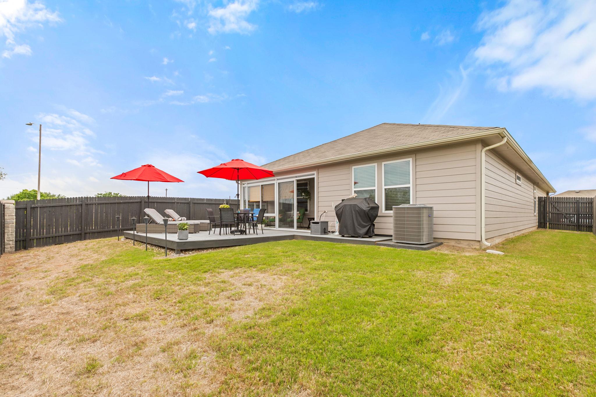 414 Aylor Way, Lockhart, TX 78644