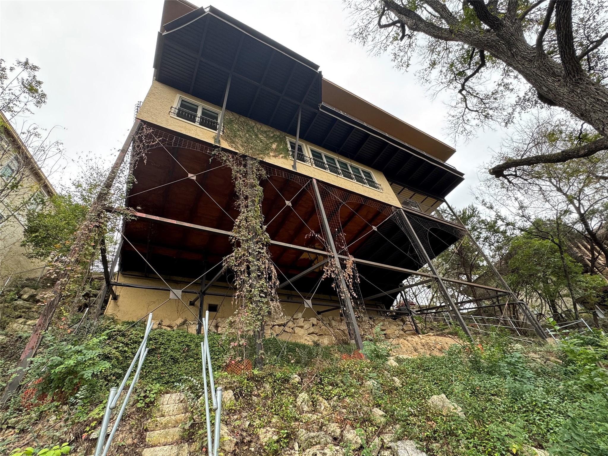 1204 Ogden Dr, Austin, TX 78733