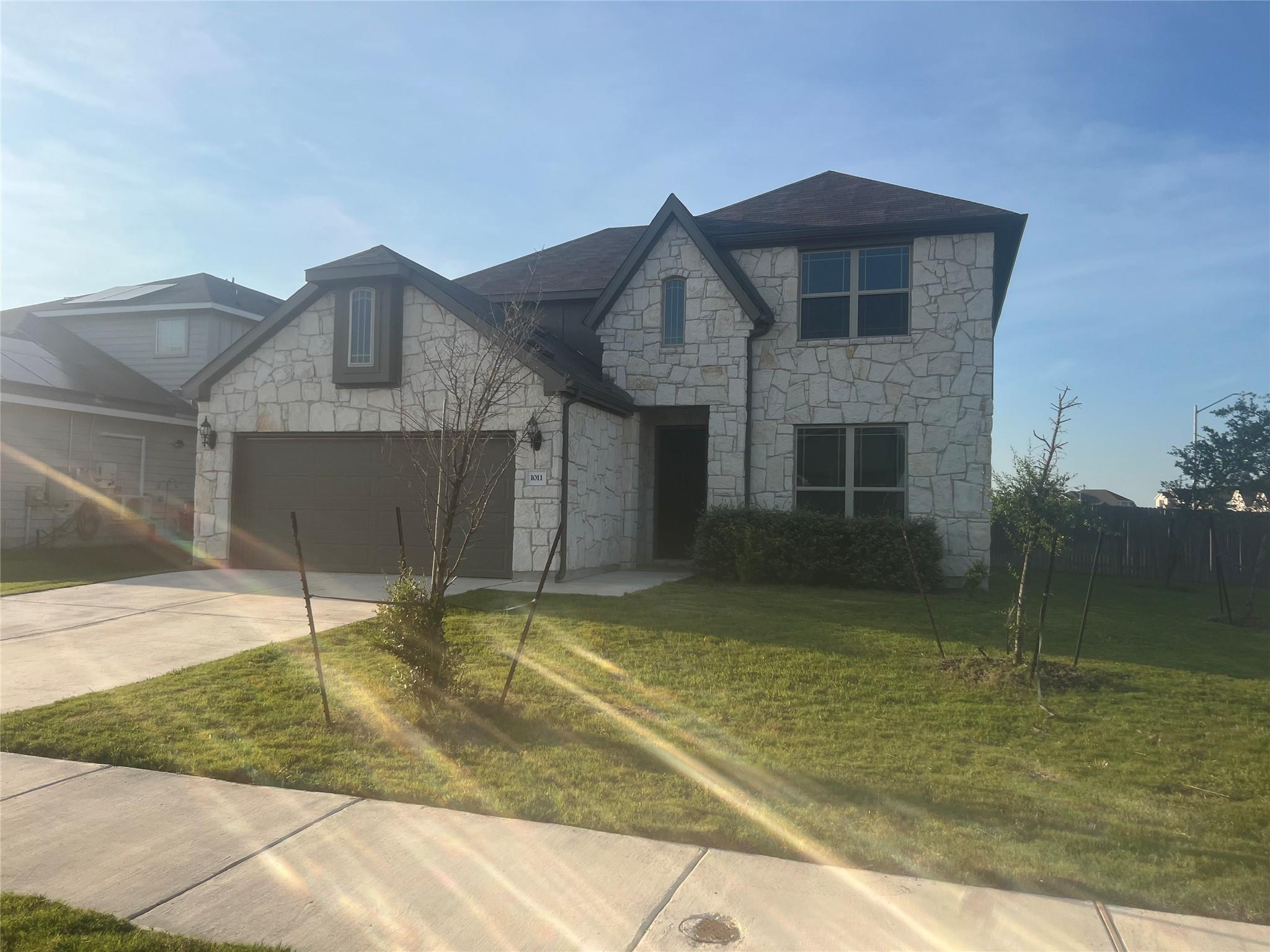 1011 Pallano Rd, Hutto, TX 78634