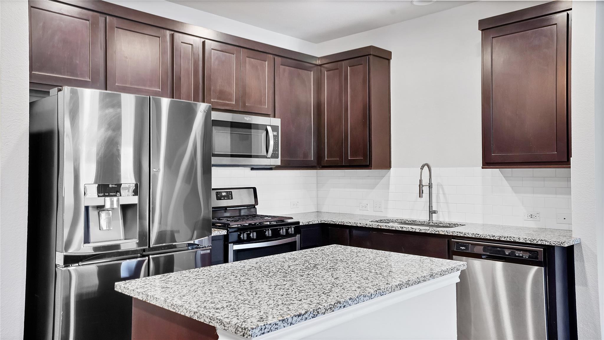 1837 Artesian Springs Xing, Leander, TX 78641