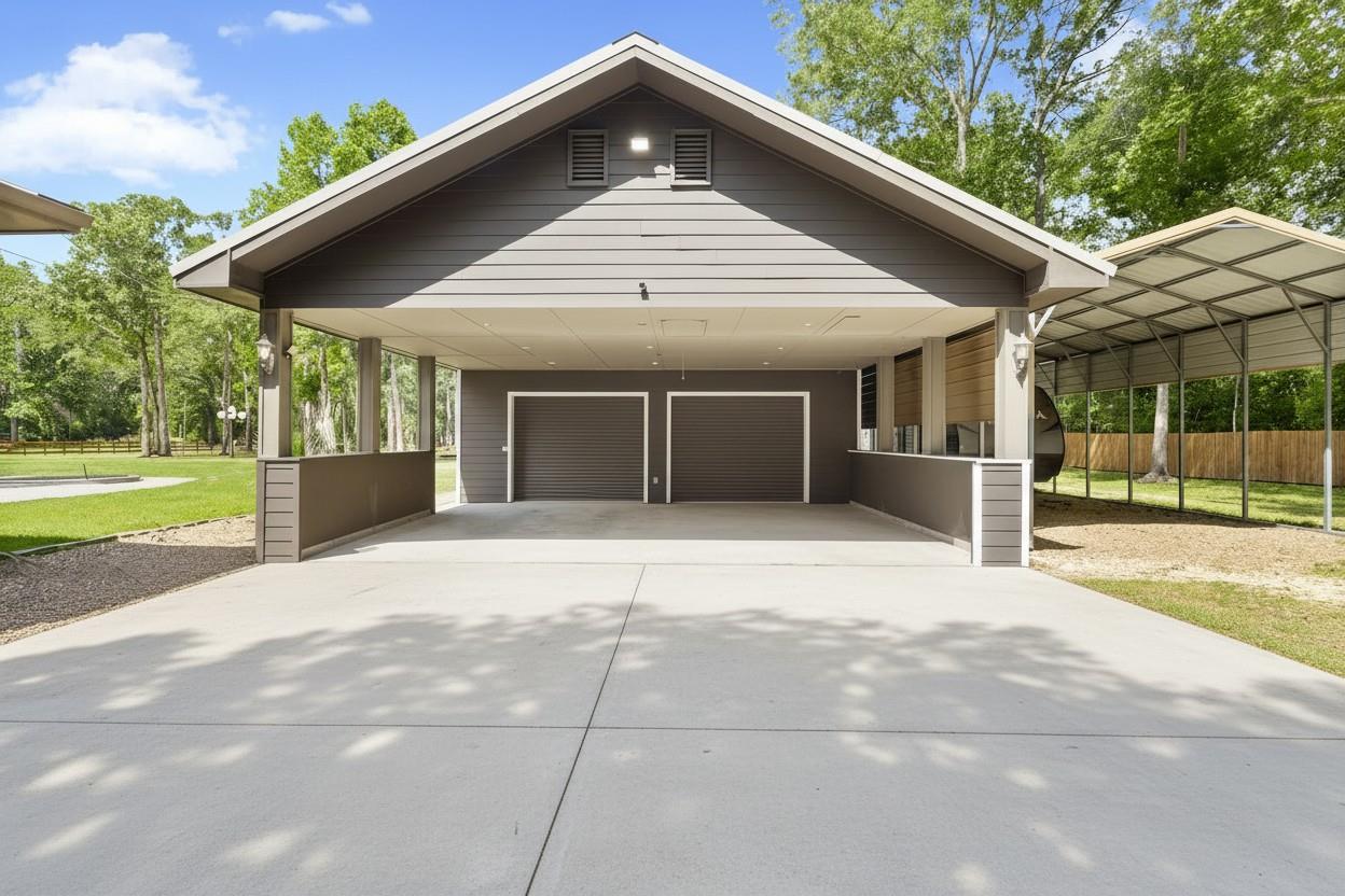 419 Vista Del Lago Dr, Huffman, TX 77336