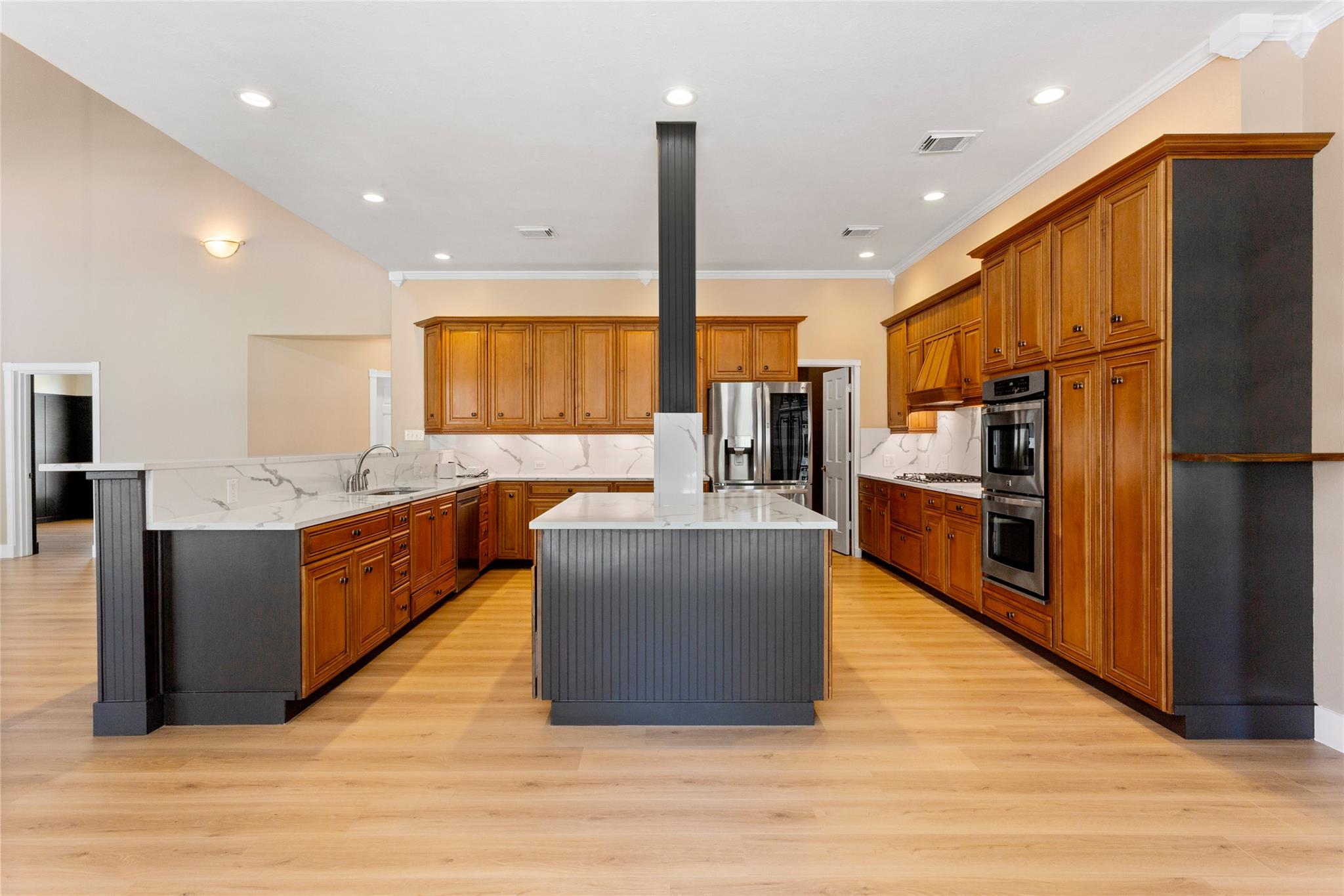 419 Vista Del Lago Dr, Huffman, TX 77336