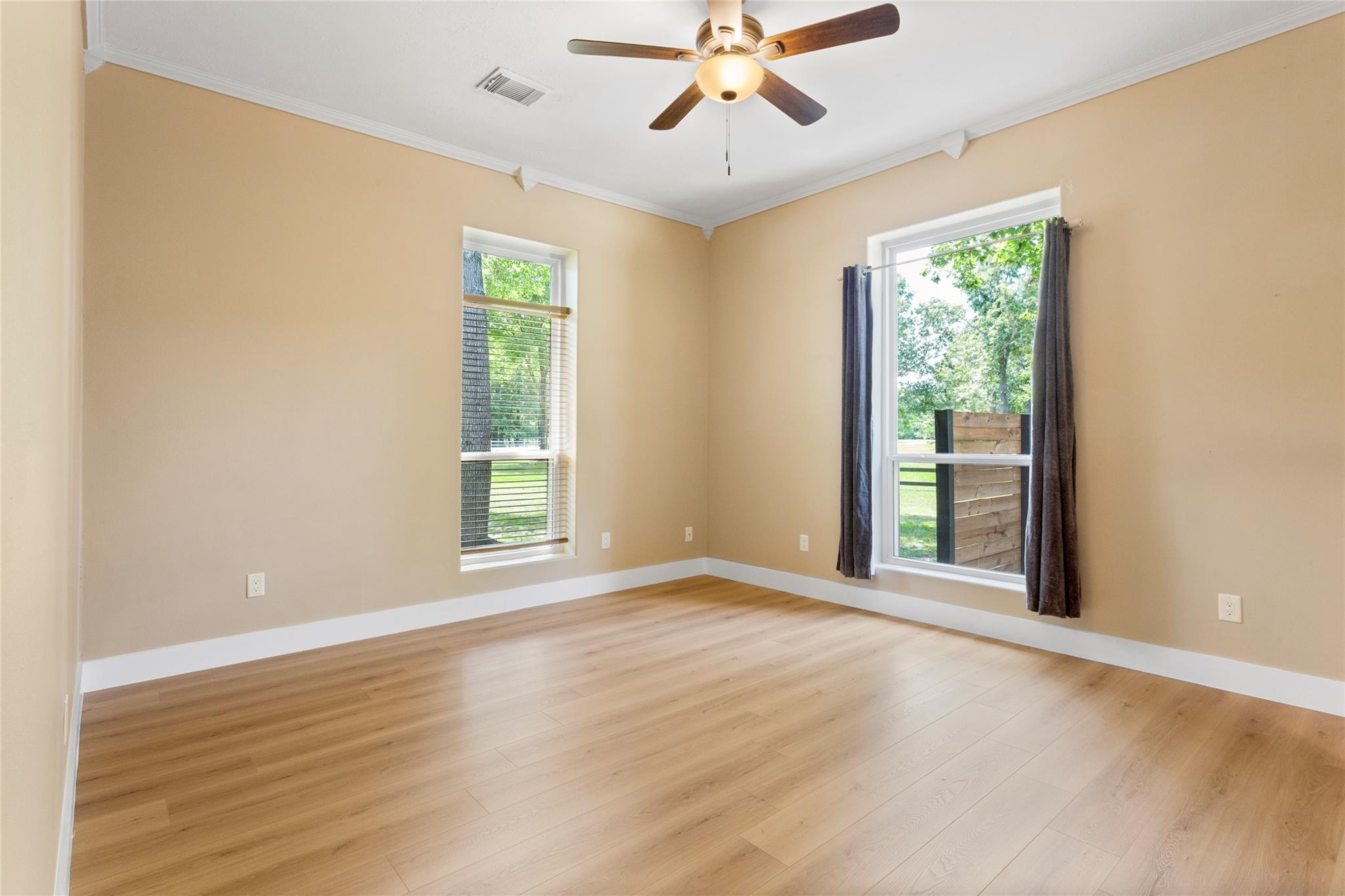419 Vista Del Lago Dr, Huffman, TX 77336
