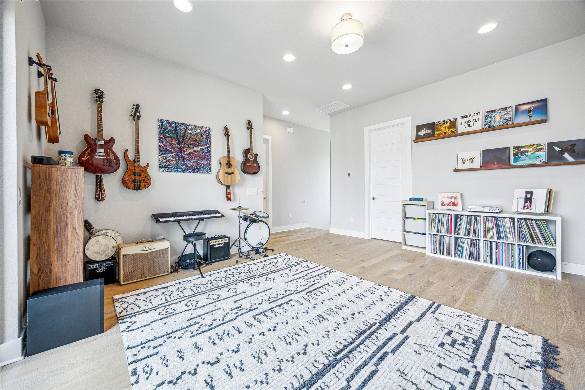 6229 Florencia Ln, Austin, TX 78724