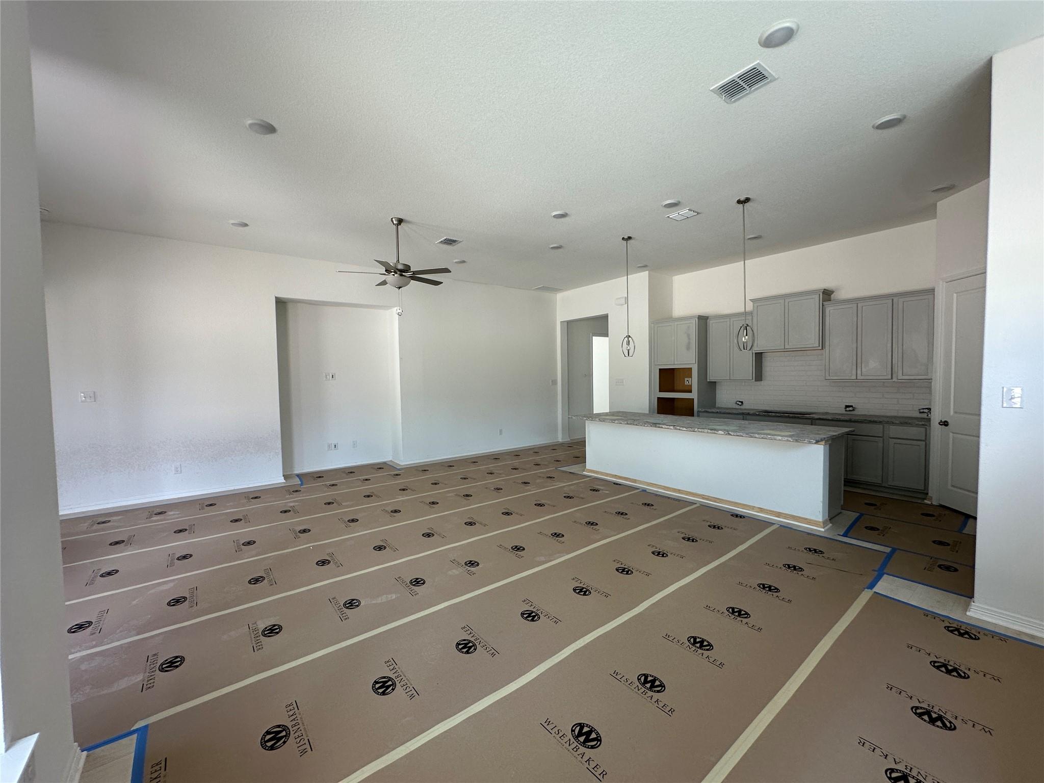22116 Cross Timbers Bnd, Lago Vista, TX 78645
