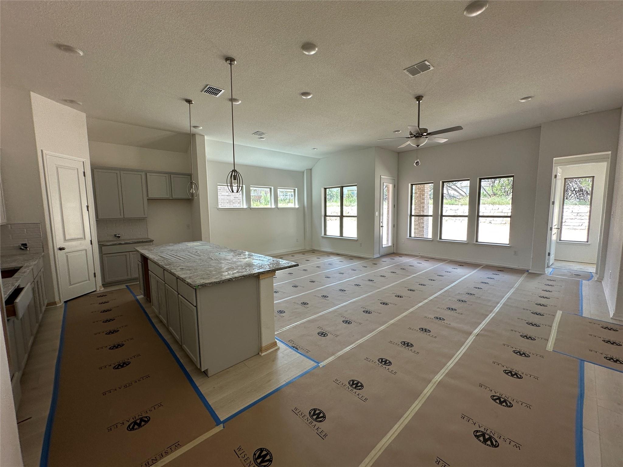 22116 Cross Timbers Bnd, Lago Vista, TX 78645