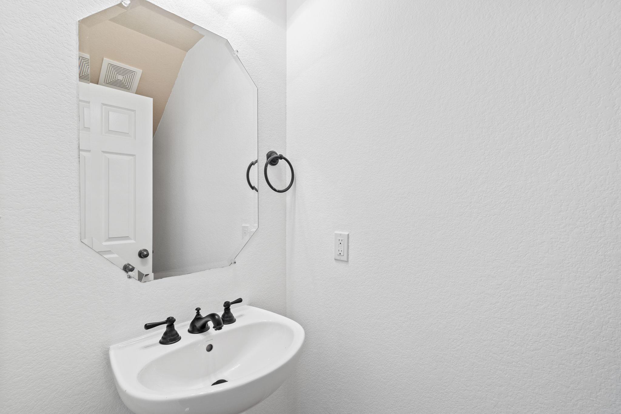 16304 Fincastle Dr, Austin, TX 78717