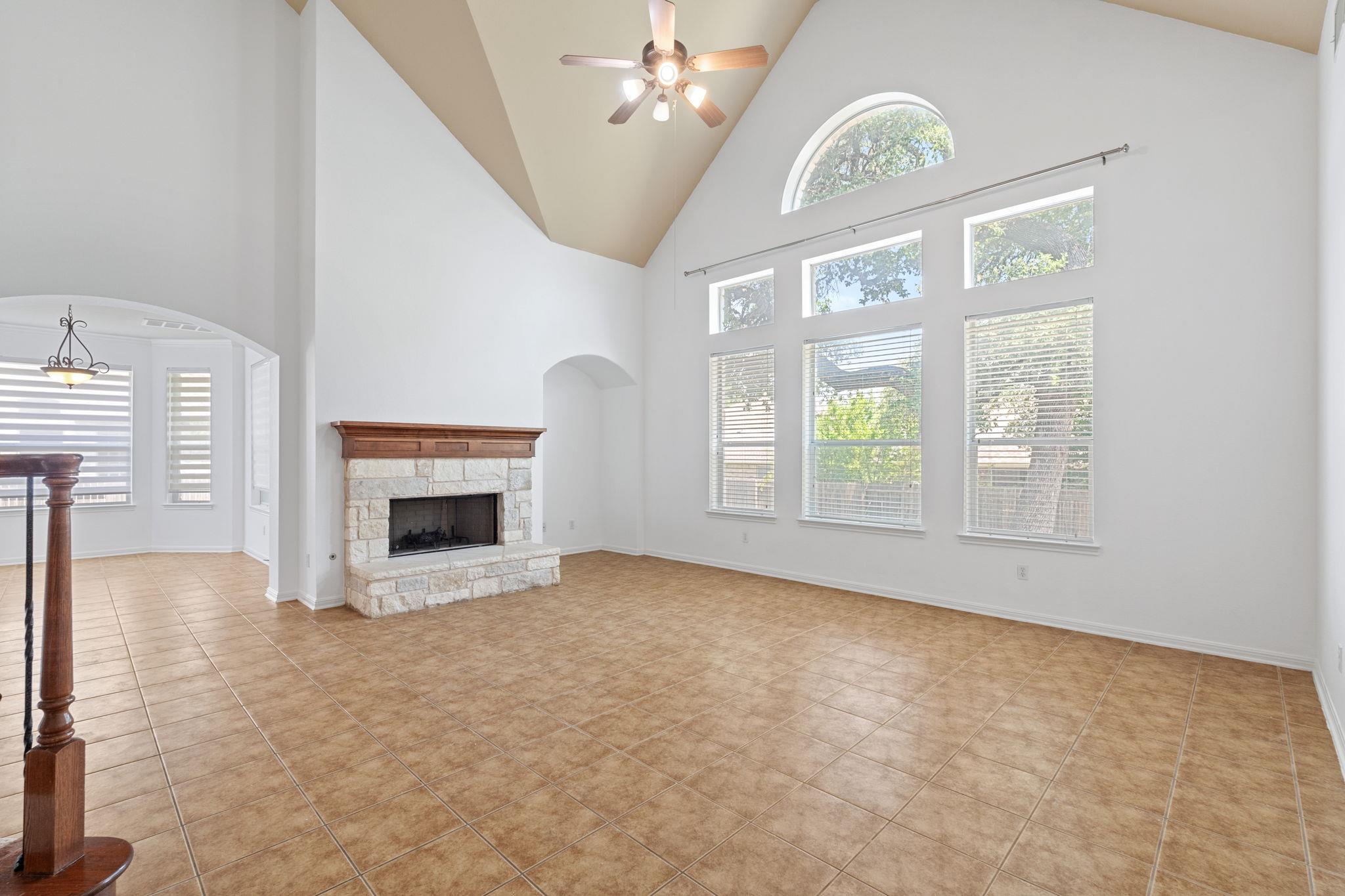 16304 Fincastle Dr, Austin, TX 78717