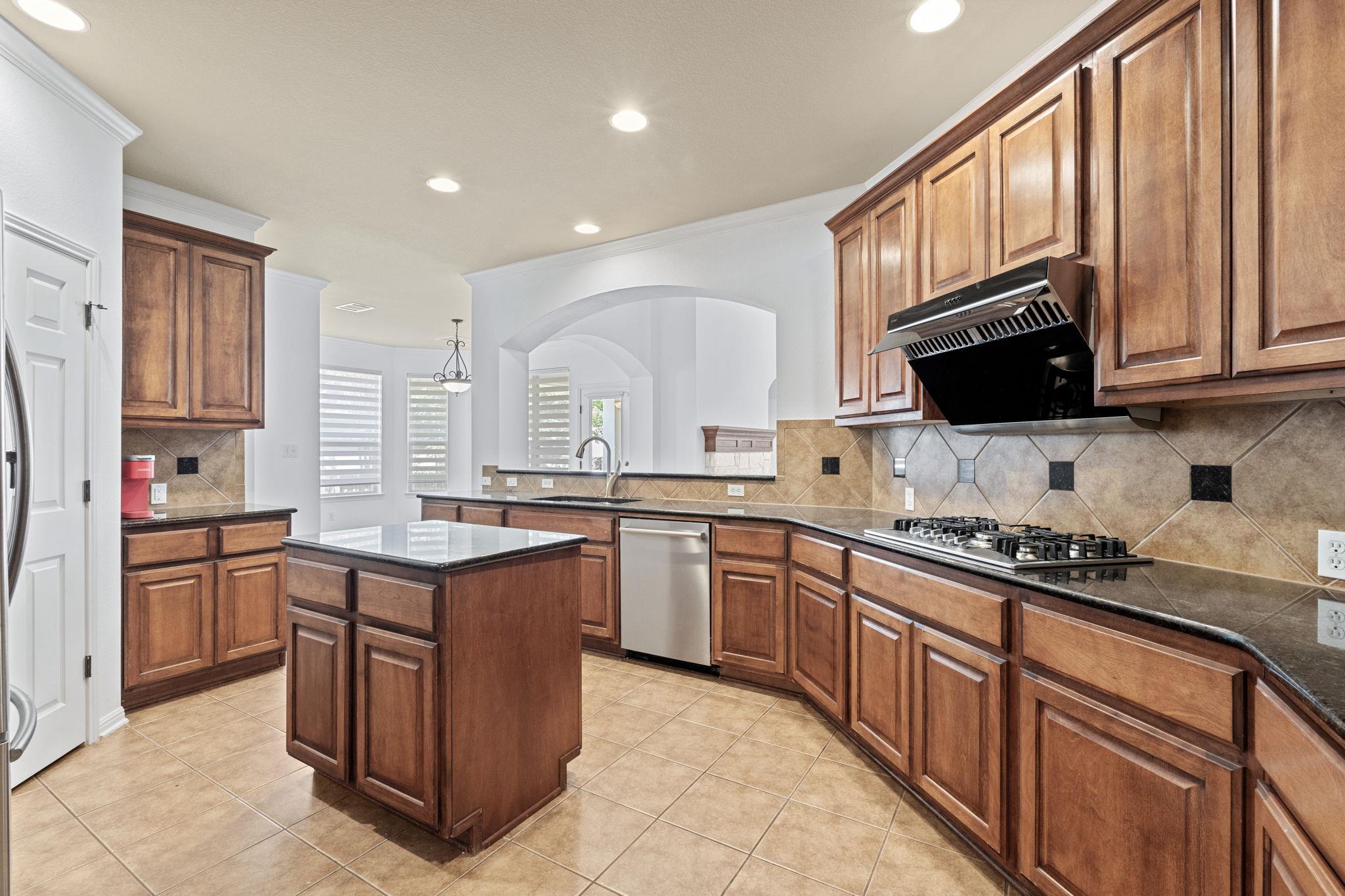 16304 Fincastle Dr, Austin, TX 78717