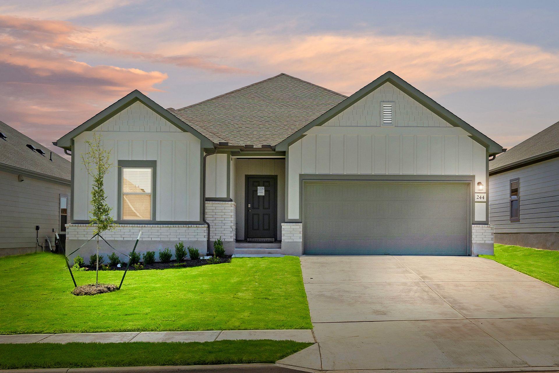 244 Little Green Trl, Jarrell, TX 76537