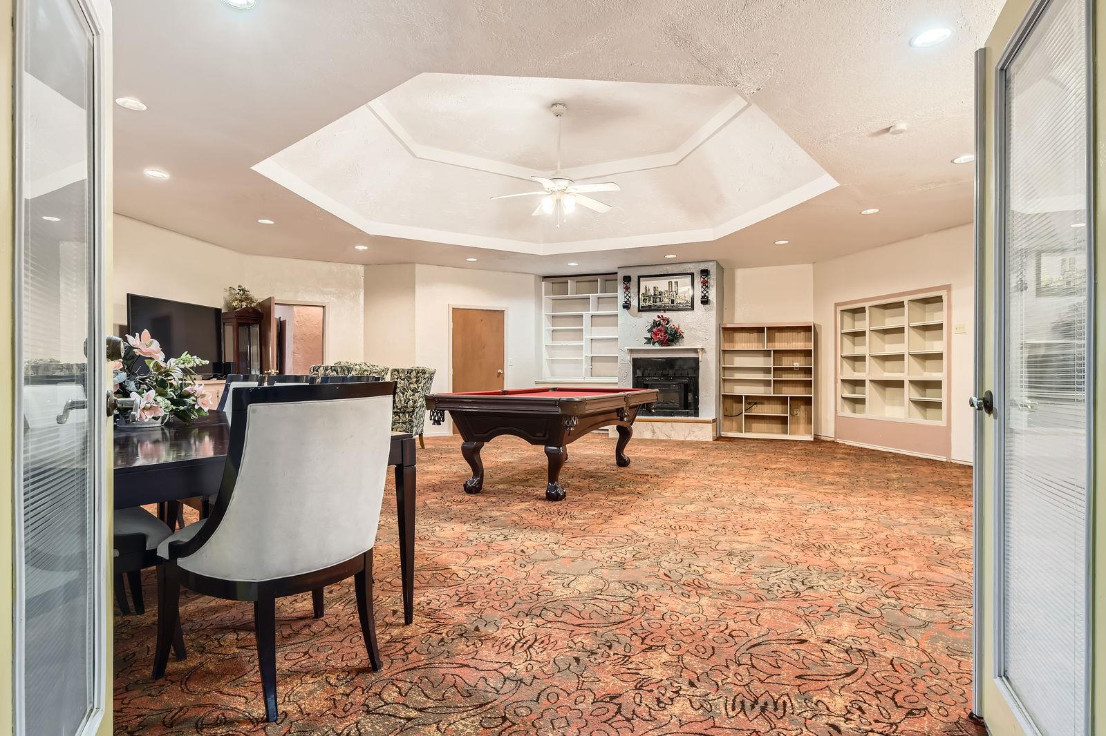 200 Woodlands Dr, Bastrop, TX 78602