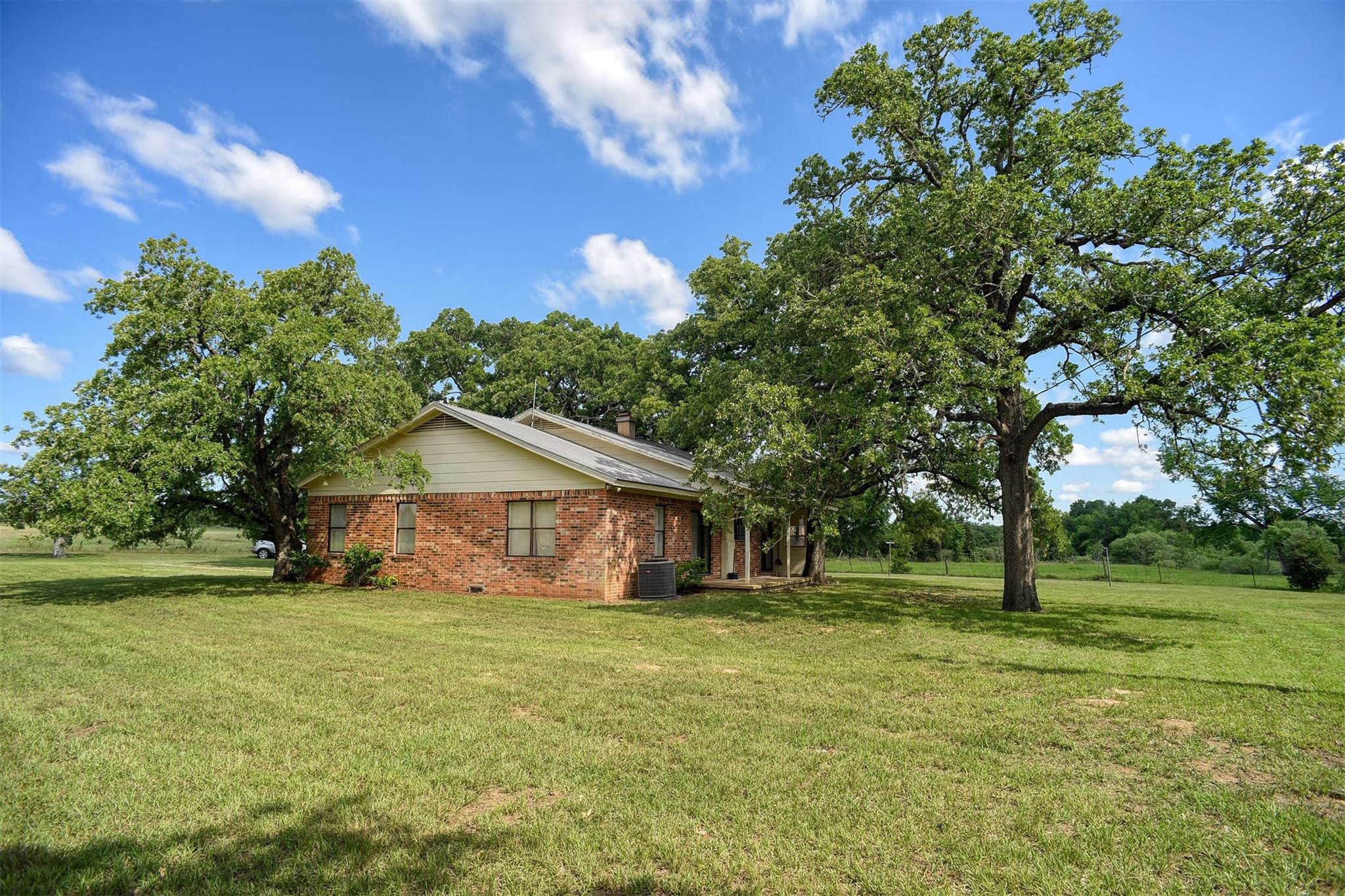 1674 Old McDade Rd # A, Elgin, TX 78621