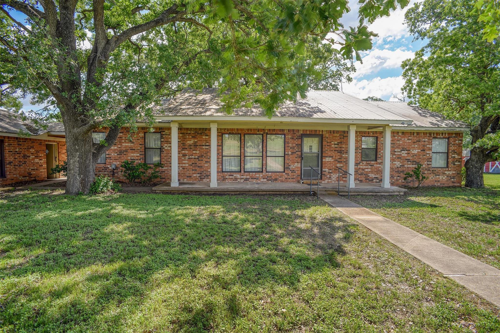 1674 Old McDade Rd # A, Elgin, TX 78621