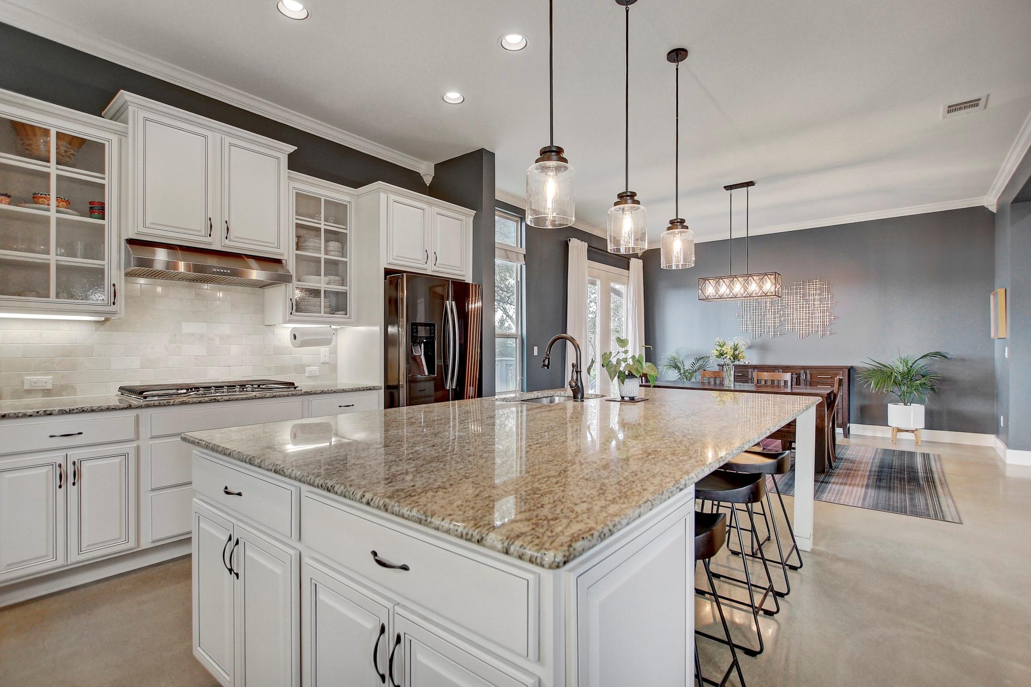 304 Ancient Oak Way, San Marcos, TX 78666