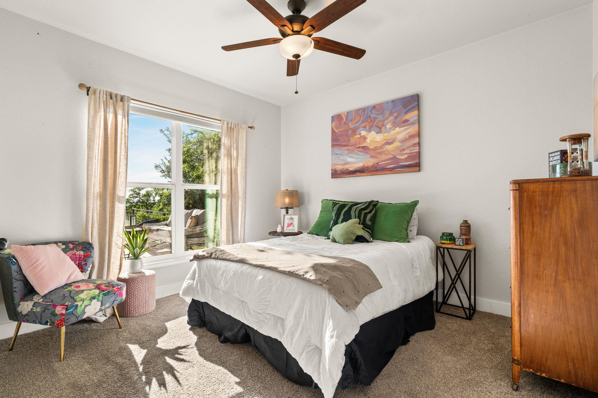 101 Durango Dr, Johnson City, TX 78636