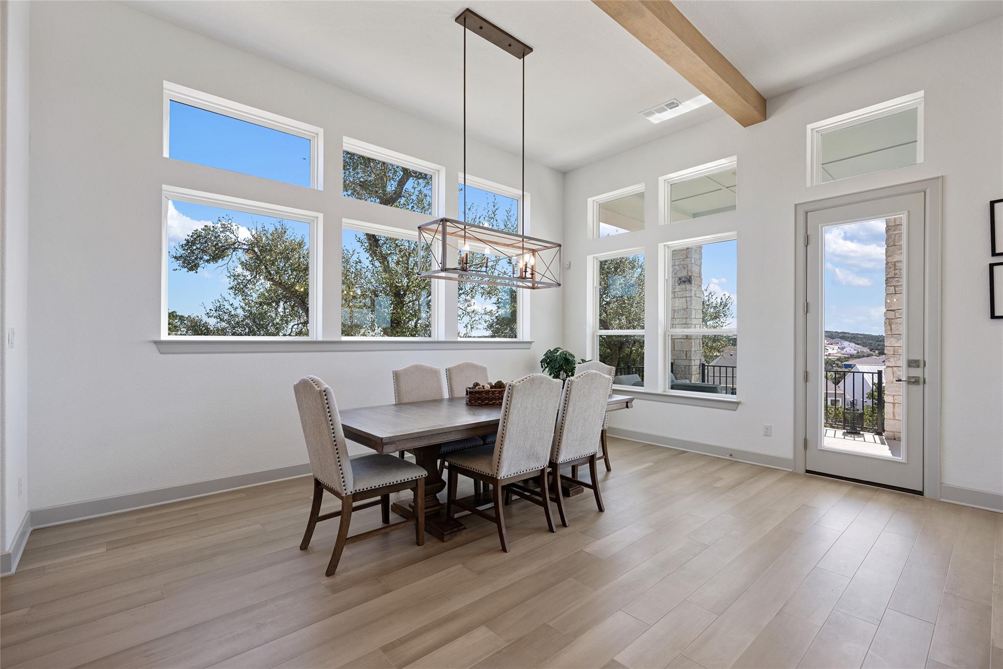 298 Smoke Tree Cir, Dripping Springs, TX 78620