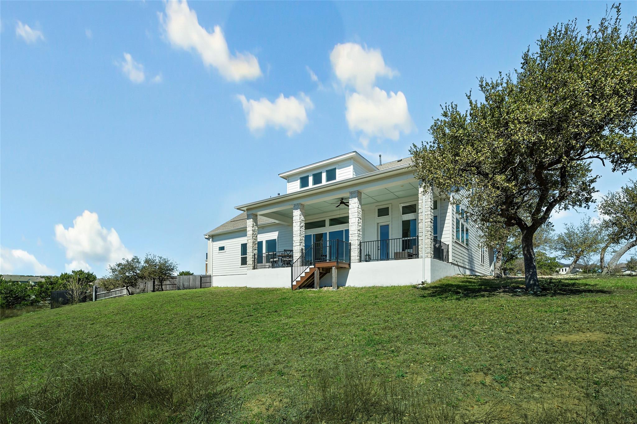 298 Smoke Tree Cir, Dripping Springs, TX 78620