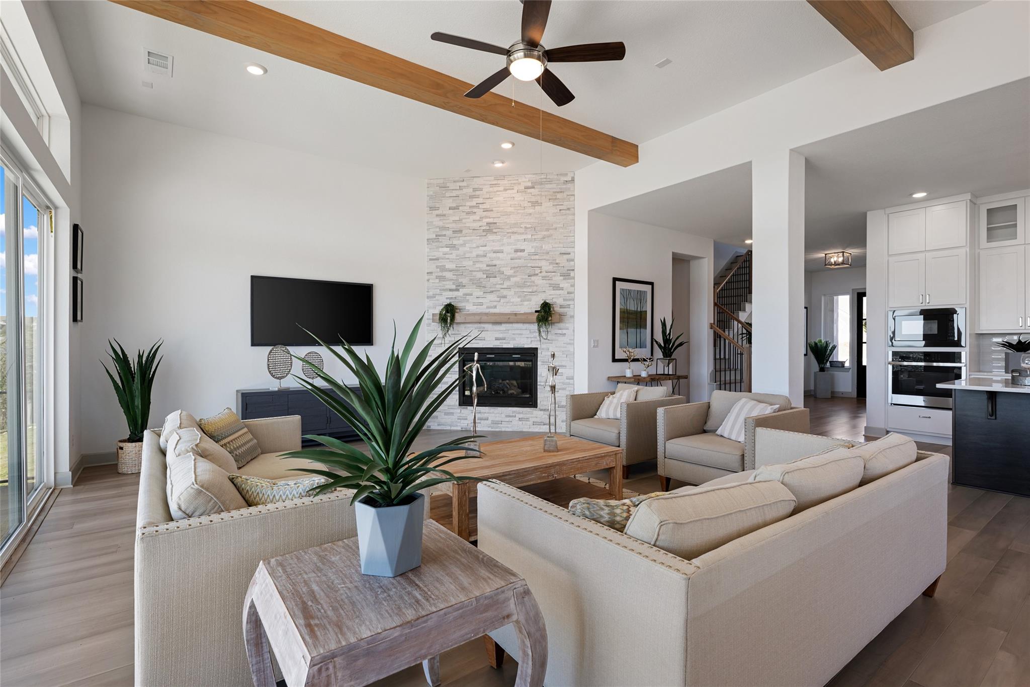 298 Smoke Tree Cir, Dripping Springs, TX 78620