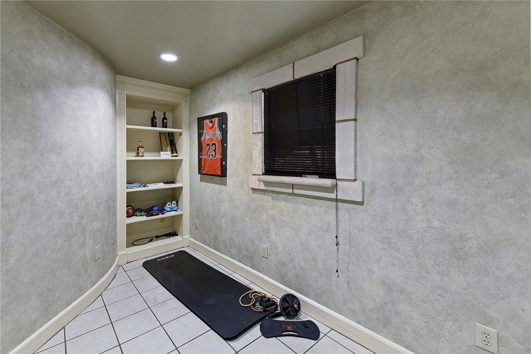 1712 Lakeshore Dr # B, Austin, TX 78746