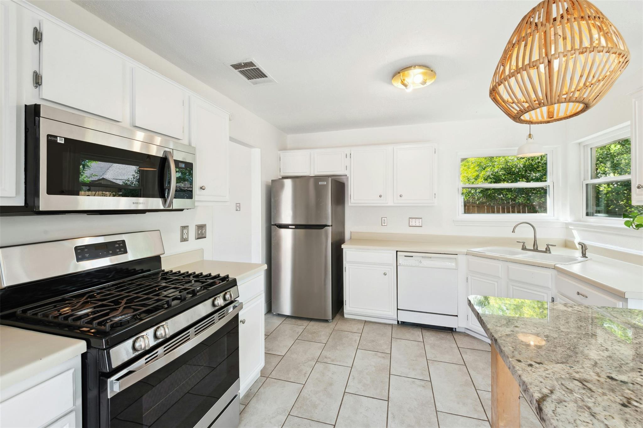 1202 Haverford Dr, Austin, TX 78753