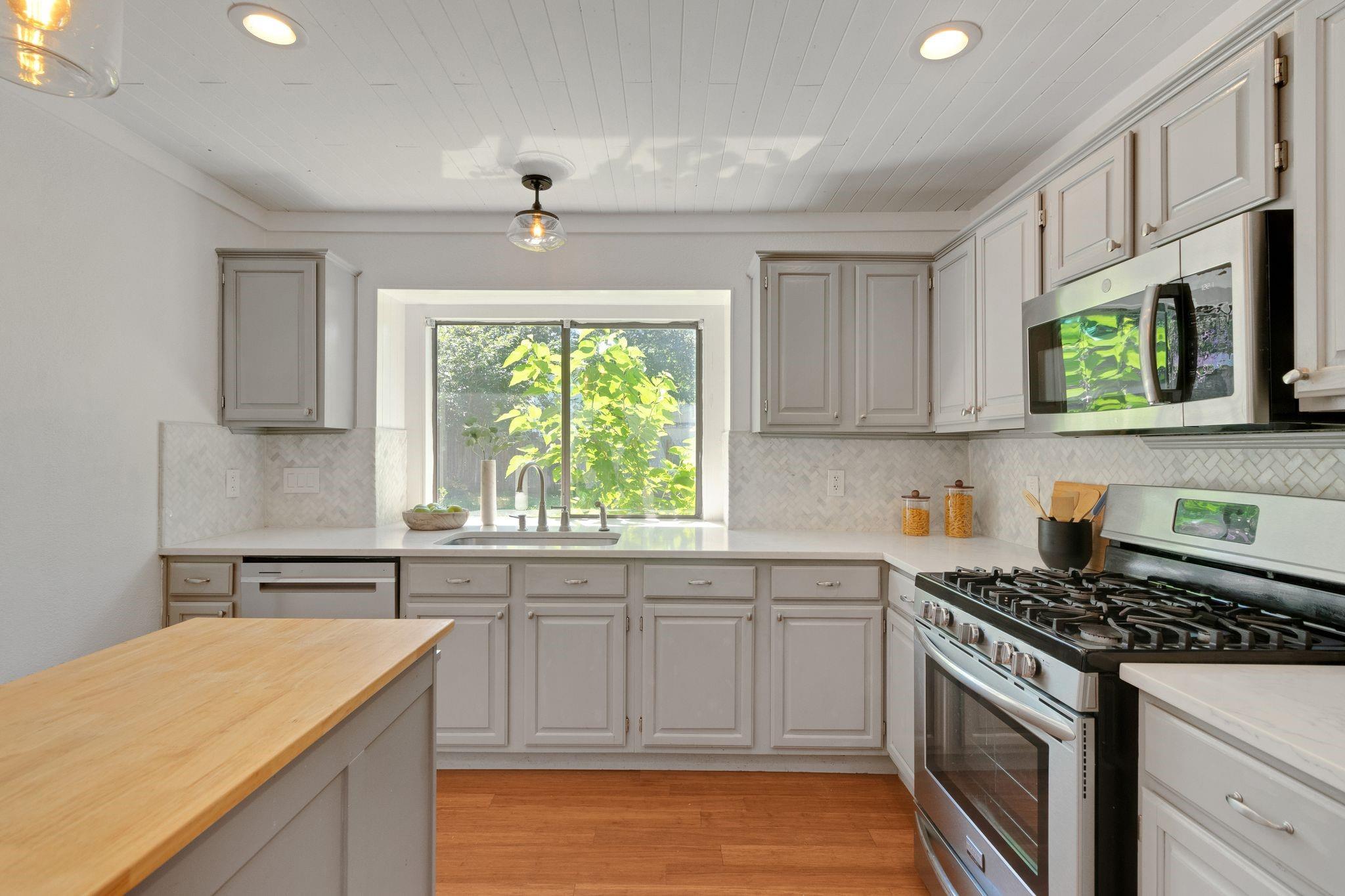14400 Weldon Ln, Austin, TX 78728