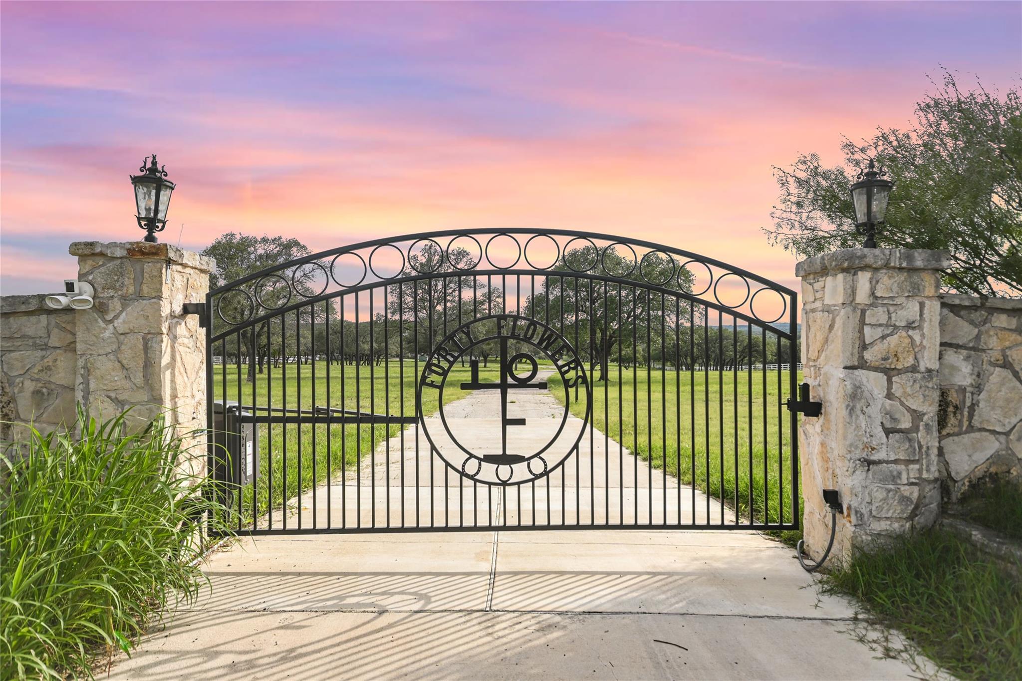 24205 State Highway 71 W, Spicewood, TX 78669