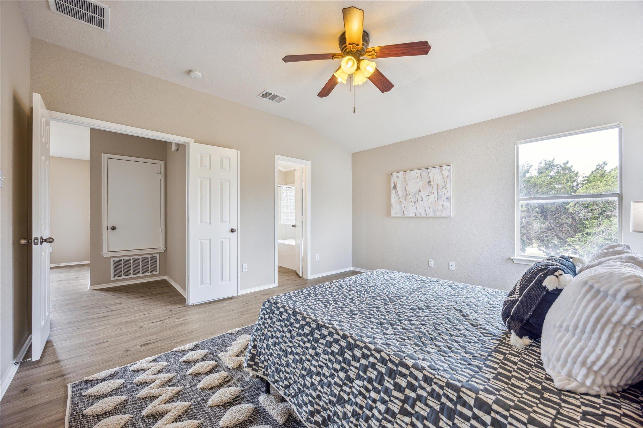 4108 Whitecrest Cv, Round Rock, TX 78681
